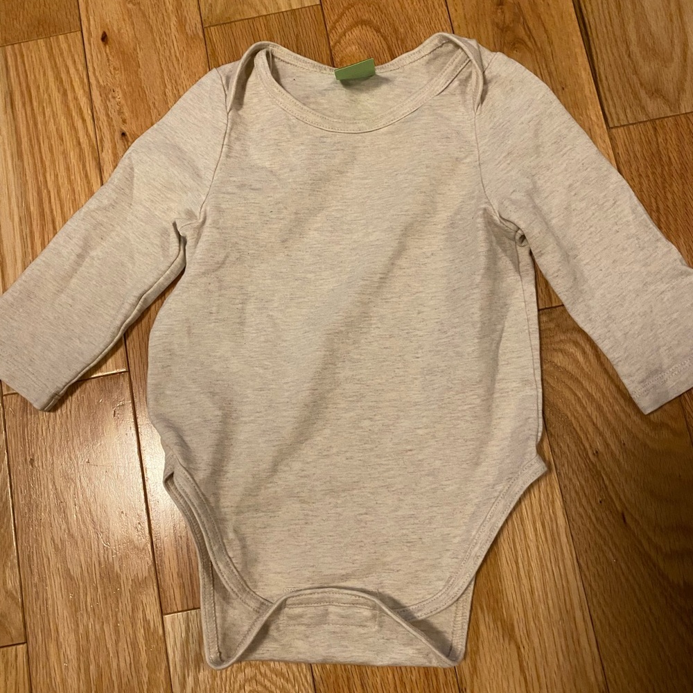 Peekaboo beans 6-12 month top